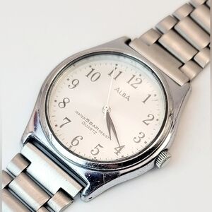 Vintage Seiko Alba V501-6V50 Quartz Watch – Silver Tone – 35mm